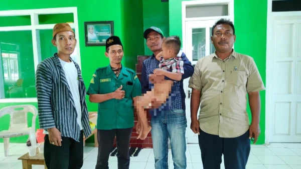 Songsong 1 Abad NU Sangkapura Bawean Gelar Khitan Gratis NU Online Jatim