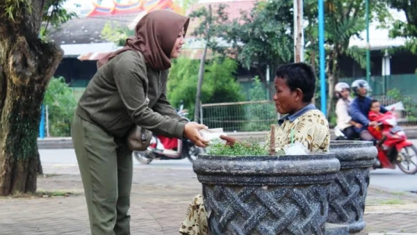 Hari Jumat Kesempatan Terbaik Untuk Sedekah Nu Online Jatim