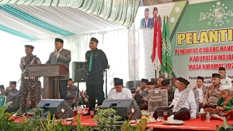 KH Masyhuri Malik Tegaskan Pengurus NU Harus Satu Barisan Tak Boleh