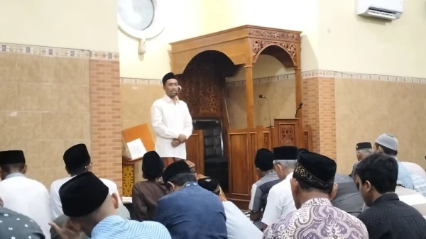 Safari Ramadhan Unusida Berikan Santunan Marbot Masjid Dan Check Up