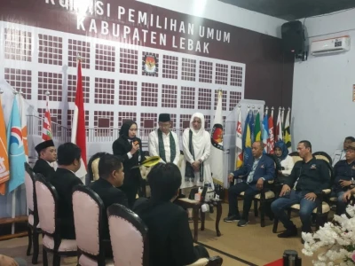 Jumlah Peliput Dibatasi Tiga Pasangan Mendaftar Cabup Cawabup Lebak