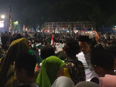 GOR Delta Makin Padat Banser Imbau Jamaah NU Jaga Ketertiban Dan