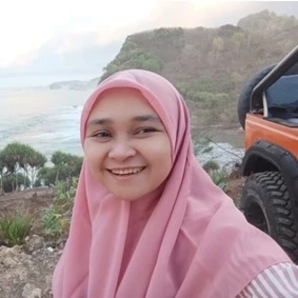 Annisa Ratna Pratiwi