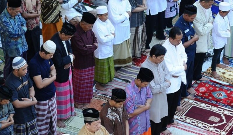 Sensasi Shalat Tarawih Tercepat Di Dunia