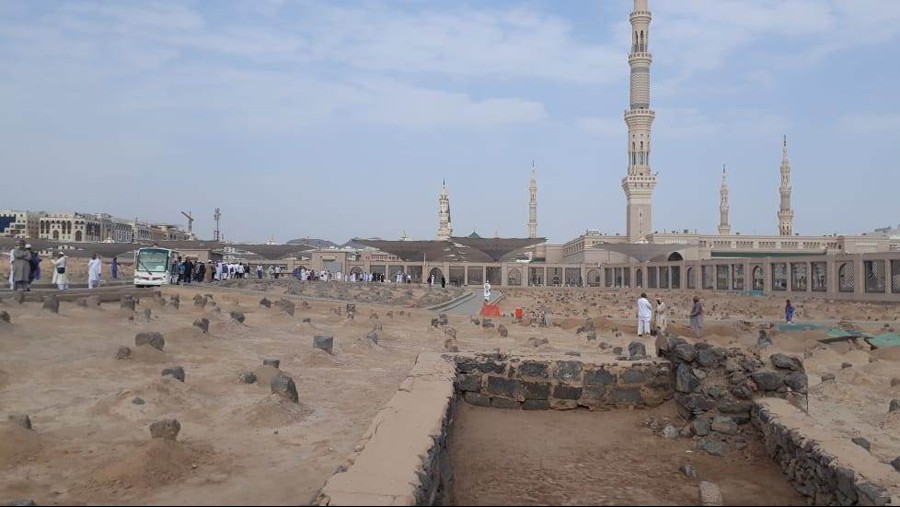 Jika Di Makkah Ada Pemakaman Mala Di Madinah Ada Baqi