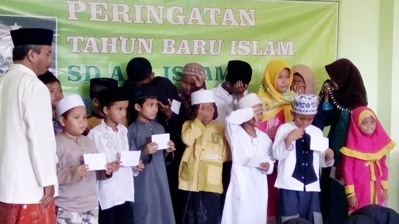 101 Model Seragam Sekolah Dasar Islam Gratis Terbaru