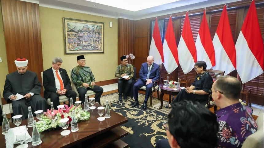 Menlu RI Apresiasi Langkah Tepat PBNU Undang Penasihat Presiden Palestina ke Indonesia