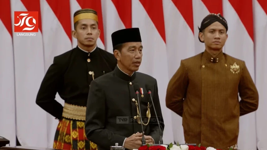 Jokowi Sampaikan Permohonan Maaf atas Kinerja Selama 10 Tahun Memimpin Indonesia