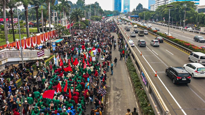 Wakil Ketua DPR: Pengesahan Revisi UU Pilkada Batal, Putusan MK Berlaku