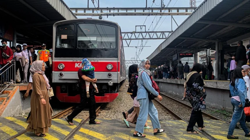 Penetapan Tarif KRL Berbasis NIK Belum Segera Diberlakukan, Masih Wacana