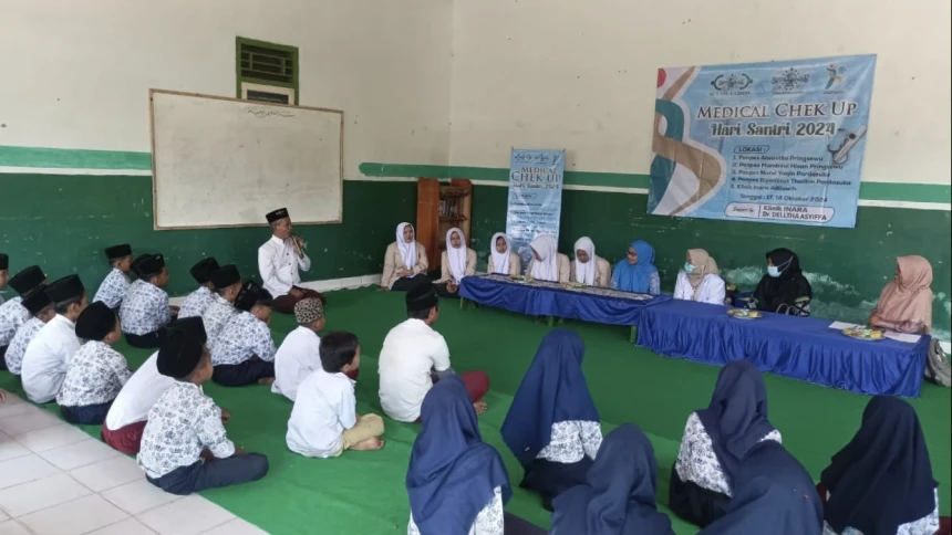 Panitia Cek Kesehatan Hari Santri 2024 Kunjungi Pesantren di Pringsewu Lampung