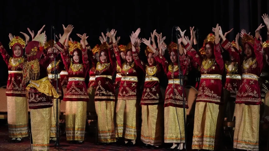 Paduan Suara Yayasan Pendidikan Almaarif Singosari Malang Meriahkan Kongres Pendidikan NU 2025