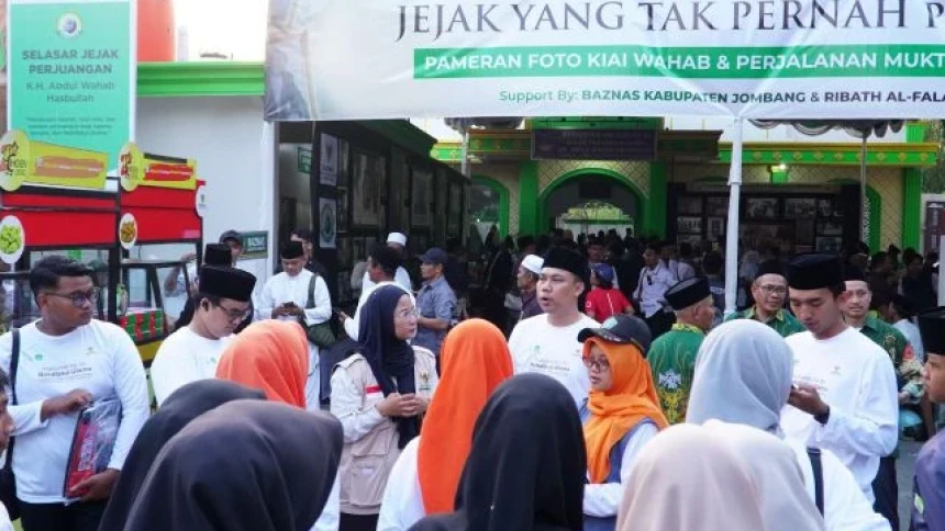 Semangat Gotong Royong, PP IPNU dan BAZNAS RI Kerahkan 200 Relawan Kebersihan di Muktamar Ke-35 NU