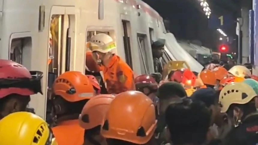 7 Orang Tewas dan 81 Alami Luka Akibat Tabrakan Kereta di Bekasi