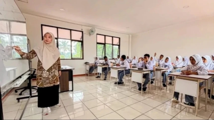 Masa Tugas Guru Non-ASN Berakhir di Tahun Ini, JPPI: Jutaan Guru Hidup dalam Ketidakpastian