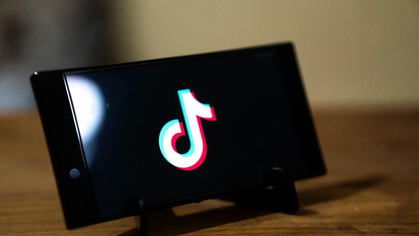 TikTok Jadi Platform Digital Pertama yang Laporkan Kepatuhan PP Tunas, Tutup 1,7 Juta Akun Anak