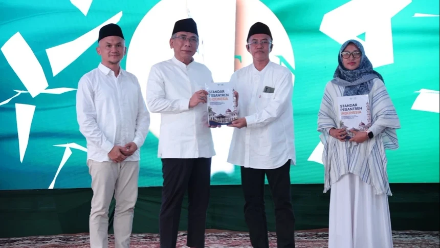 Buku Standar Pesantren Indonesia Dorong Transformasi Tanpa Kehilangan Jati Diri