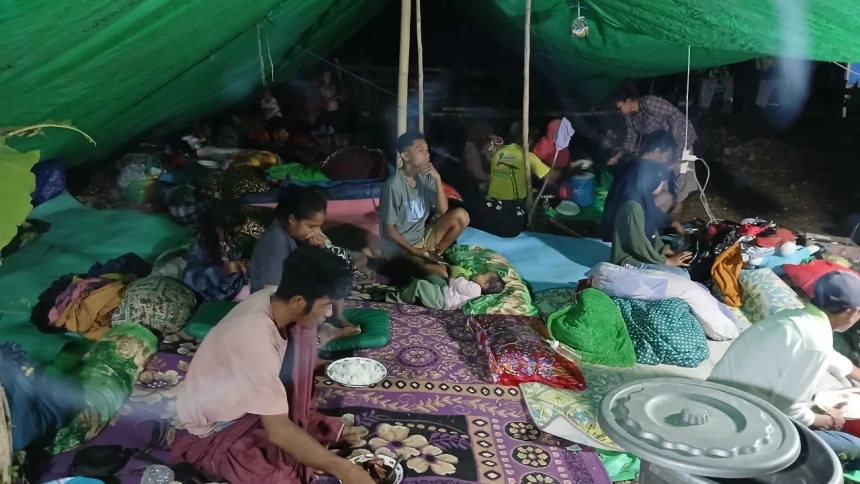 Warga Terdampak Gempa NTT Masih Bertahan di Tenda Tradisional, Trauma Belum Pulih