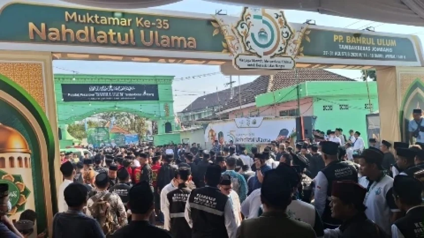 Massa Aksi Masuki Arena, Sidang Pleno IV Muktamar Ke-35 NU Terhenti
