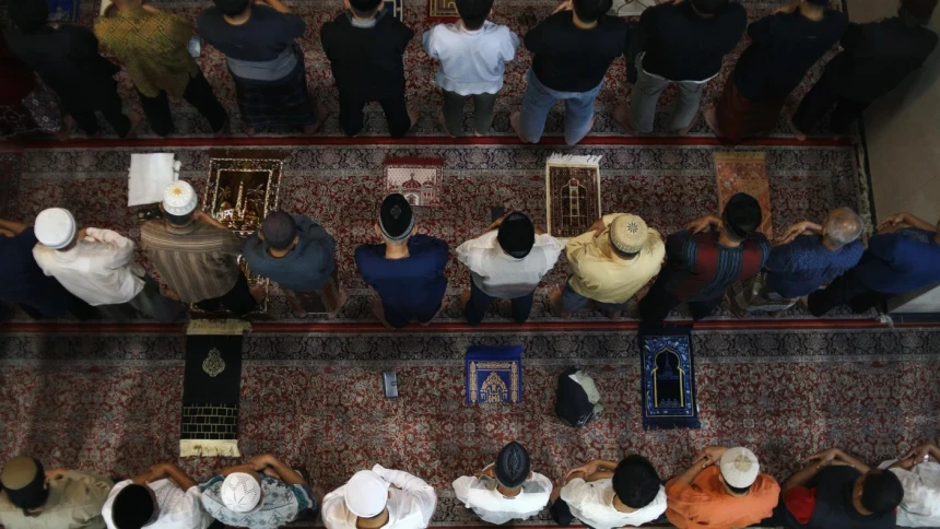 Hukum Memberi Amplop Setelah Shalat Jenazah