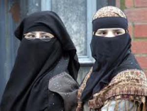 Tampaknya, Inggris Tak akan Larang Muslimah Pakai Burqa