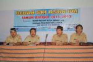 Guru Agama Bedah Standar Kelulusan