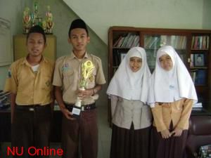 Hobi Corat-Coret, Juara Kedua Lomba Jurnalistik