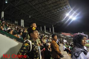 Empat Puluh Ribu Kader Ansor Padati Stadion Manahan