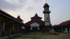 Masjid Pekuncen Peninggalan Guru Spiritual Amangkurat I