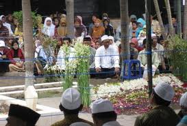 25 Ribu Orang Ziarahi Makam Gus Dur