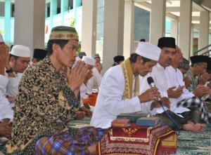 Dimulai di Makam Gus Dur, Khatamkan Al-Qur&#039;an 350 Ribu Kali