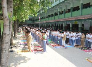 Ratusan Siswa Manu Tbs Kudus Lakukan Sholat Istisqo