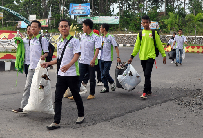 KLH Kagum Ansor Way Kanan Turun Tangan Persoalan Sampah