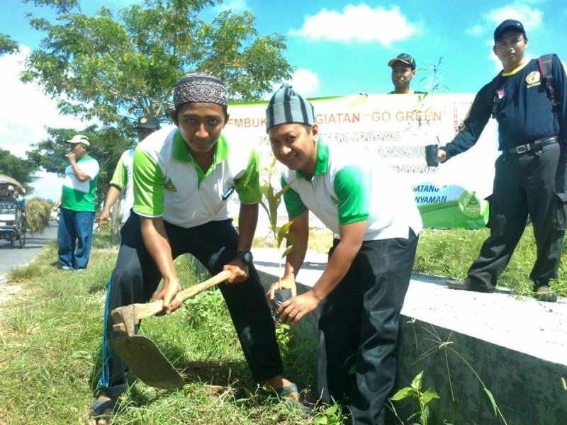 Antisipasi Pemanasan Global, GP Ansor Pamotan Tanam Seribu Pohon