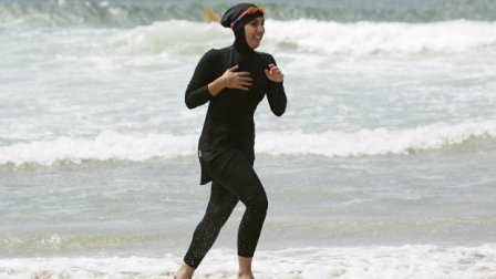 Ahli Kanker Kulit Nyatakan “Burkini” Bisa Selamatkan Nyawa