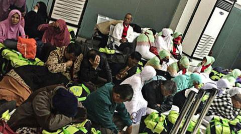 Indonesian pilgrims prepare to return home