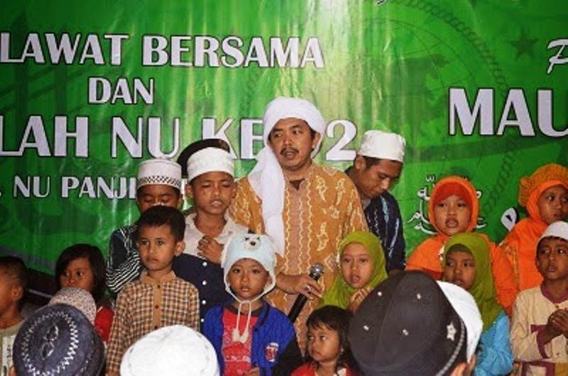 Ra Kholil Asad Situbondo Dukung Satu Milyar Sholawat Nariyah PBNU