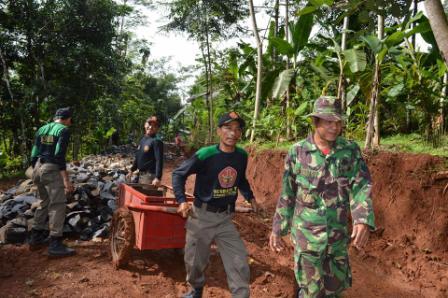 Ansor Kajen Dukung Program TNI Manunggal Masuk Desa