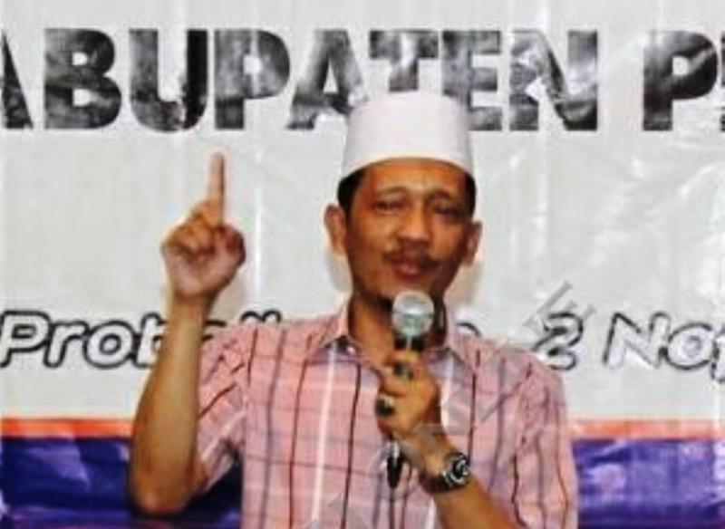 Daripada Demo Lebih Baik Berdoa