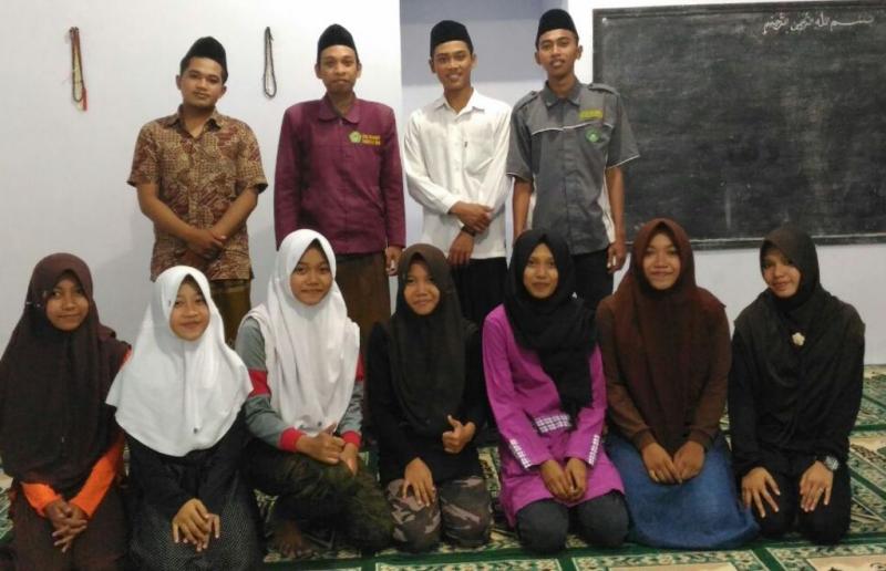 Pelajar NU Banyuwangi Jaga Amaliyah NU di Desa-desa