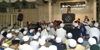 Police chief, other security officials attend sermon at Jakarta mosque