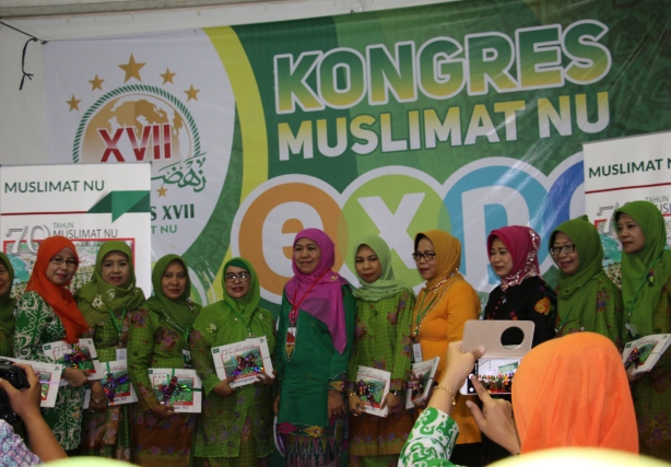 Muslimat Luncurkan Buku 70 Tahun Kiprah Dan Karya Perempuan NU