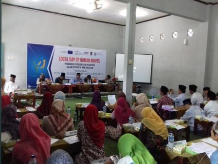 Pesantren Luqmaniyah Yogyakarta Tuan Rumah Halaqah Pesantren Perdamaian dan HAM