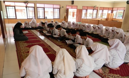 Upaya Perkuat Karakter Siswa Madrasah dengan Pembiasaan