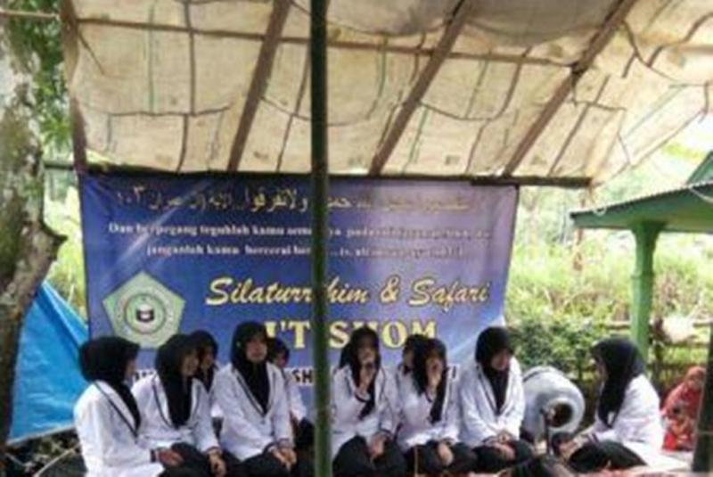 Alumni Santri Pesantren Nahdlatul Muta’alimin Safari Maulid Nabi