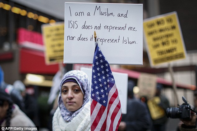 Kanada Buka Tangah untuk Pengungsi yang Izin Masuknya Ditunda Trump