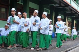 Pesantren dan ‘Lubang Hitam’ Pendidikan Nasional