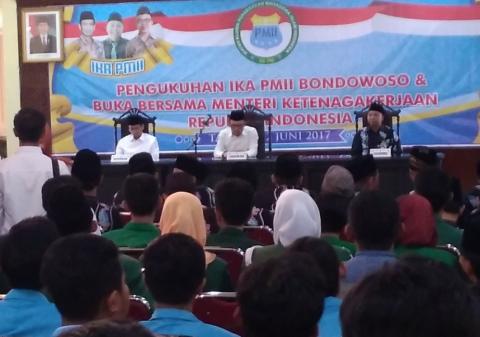 Di Hadapan Manaker RI,  Bupati Bondowoso Minta PMII Lebih Kreatif