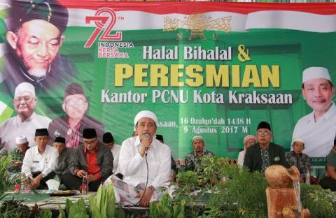 Ketua PWNU Jatim Resmikan Kantor PCNU Kota Kraksaan
