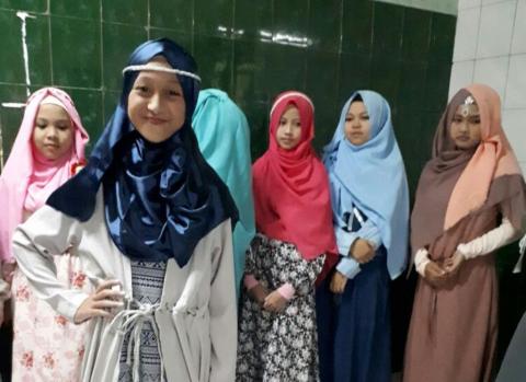 Peringati HUT RI, Santri Putri Al-Hikamussalafiyyah Gelar Perlombaan Hijabers